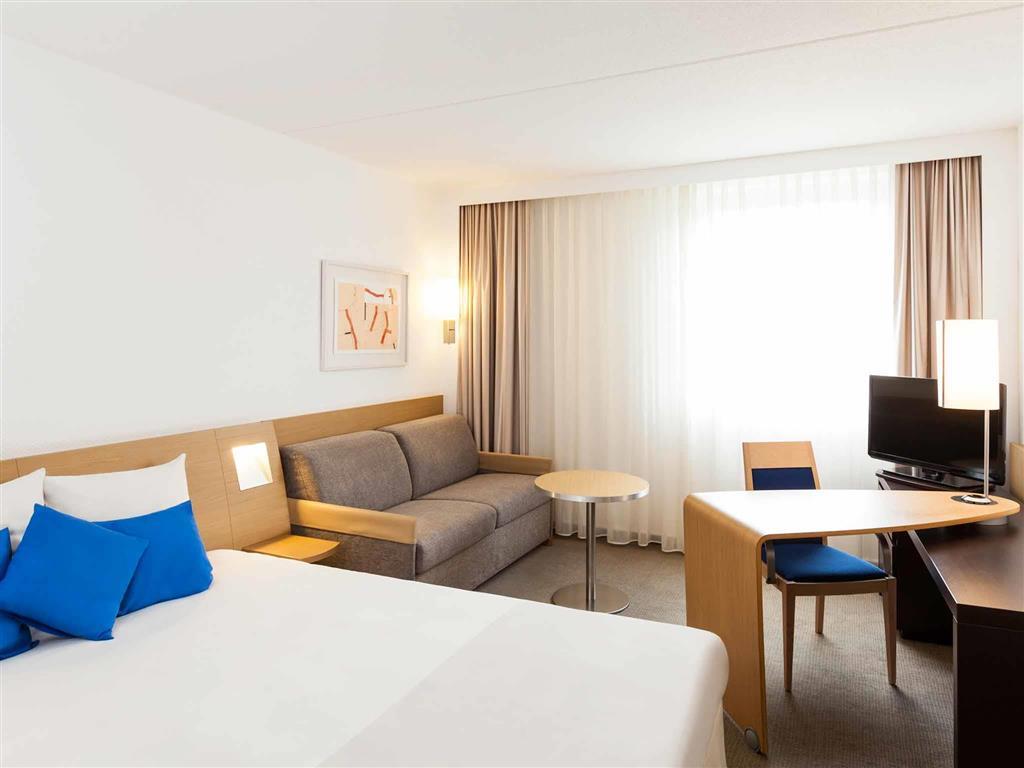 โนโวเทล ไอนด์โฮเฟน Hotel ไอนด์โฮเวน ภายนอก รูปภาพ